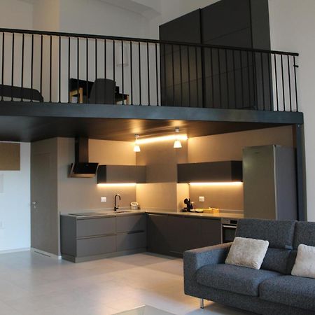 Milan Space Loft - Apartment Close To M5 Subway - Free Parking - Sky & Netflix Tv 외부 사진