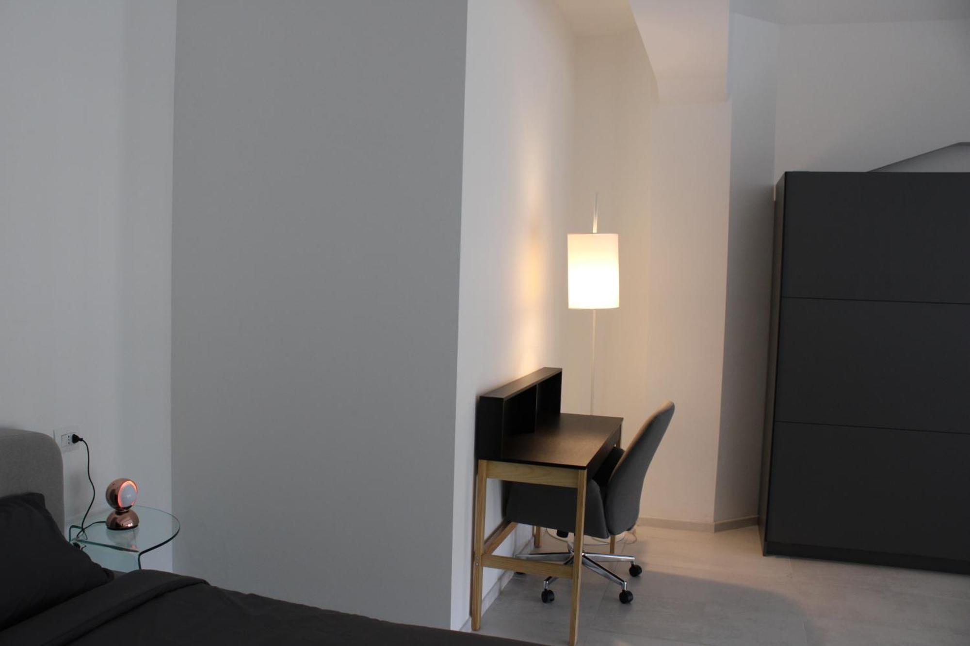 Milan Space Loft - Apartment Close To M5 Subway - Free Parking - Sky & Netflix Tv 외부 사진