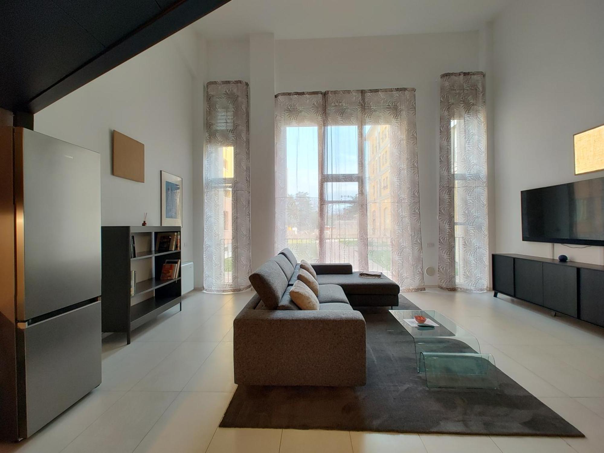 Milan Space Loft - Apartment Close To M5 Subway - Free Parking - Sky & Netflix Tv 외부 사진