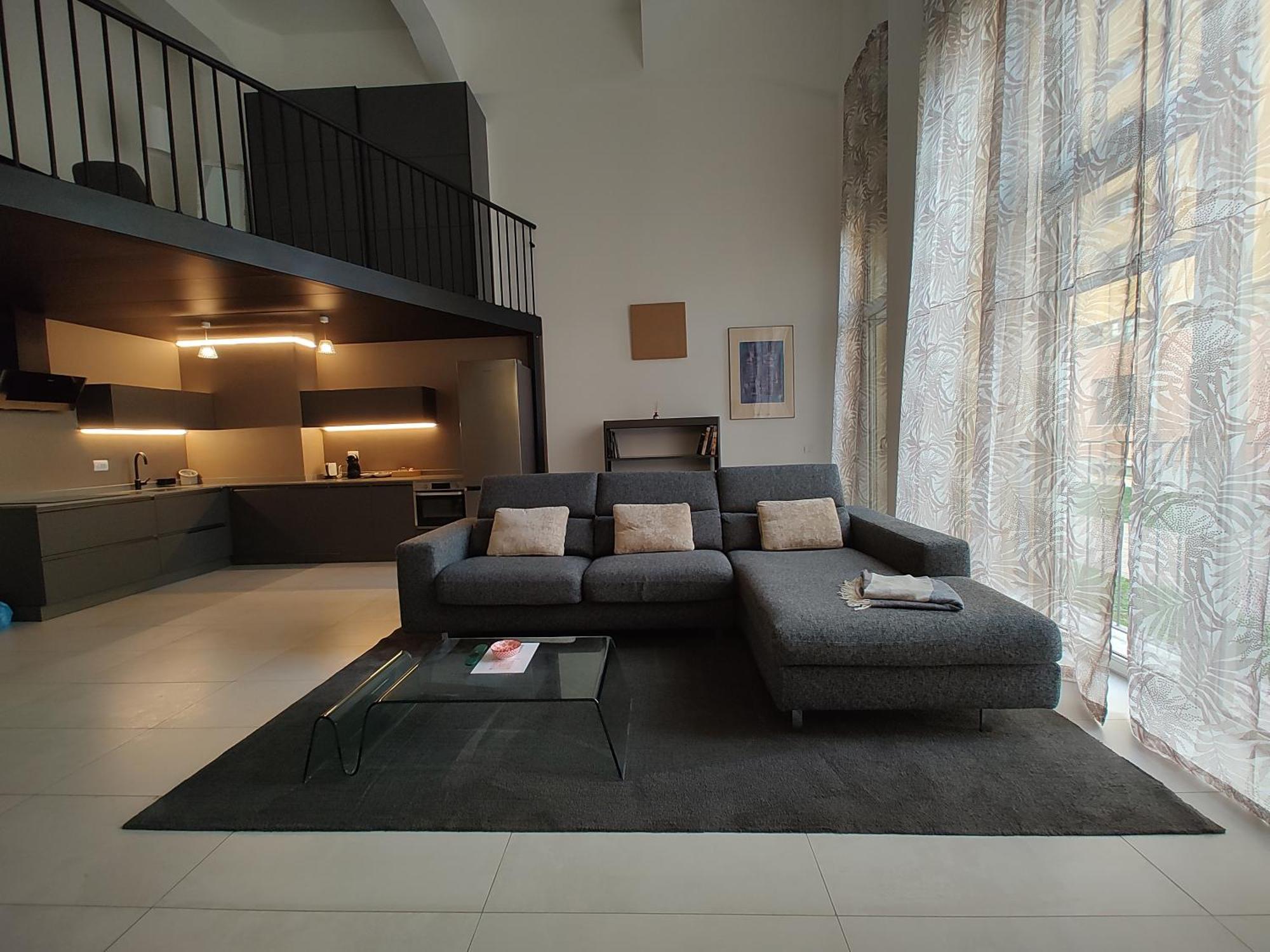Milan Space Loft - Apartment Close To M5 Subway - Free Parking - Sky & Netflix Tv 외부 사진